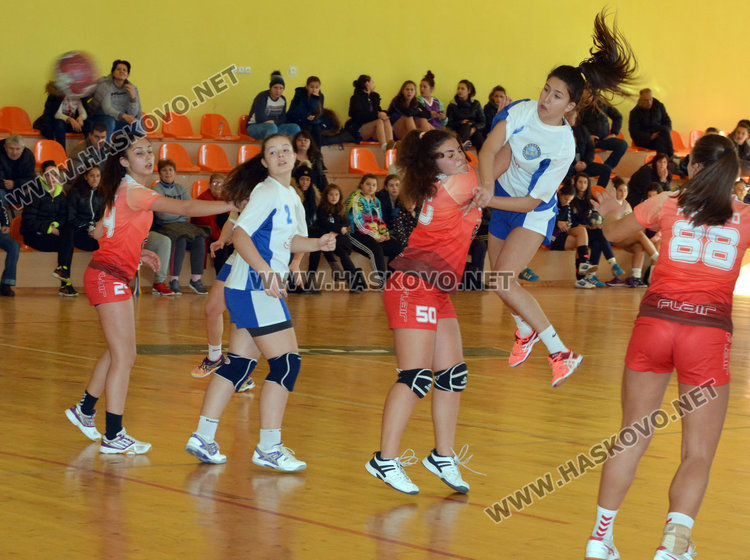 Хасково отпадна от битката за Купата на България по хандбал