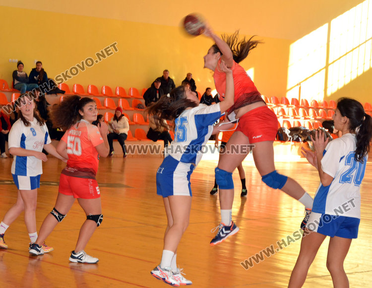Хасково отпадна от битката за Купата на България по хандбал