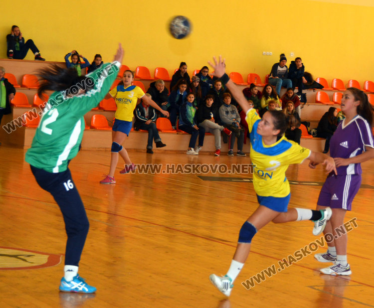 Хасково в битка с Габрово и Сливница за Купата на България по хандбал
