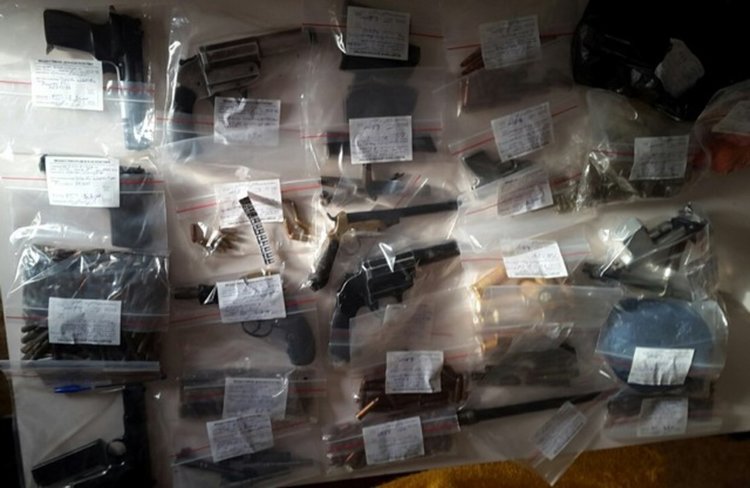 Спец ченгета от Хасково ловят престъпна група, занимавала се с боеприпаси