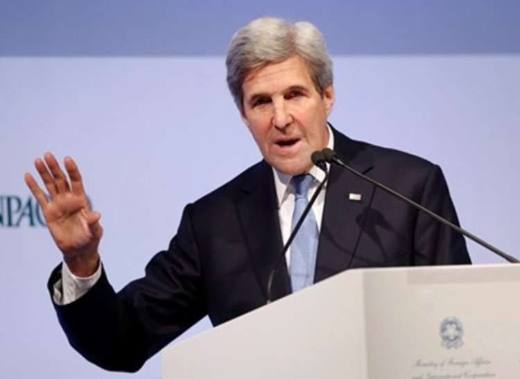 Джон Кери на прощална обиколка в Европа 
