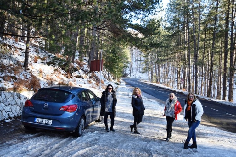 Дами от Картал посетиха родното място на Сабахаттин Али