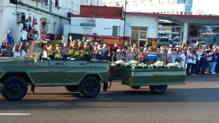 Улици и паметници няма да носят името на Фидел Кастро