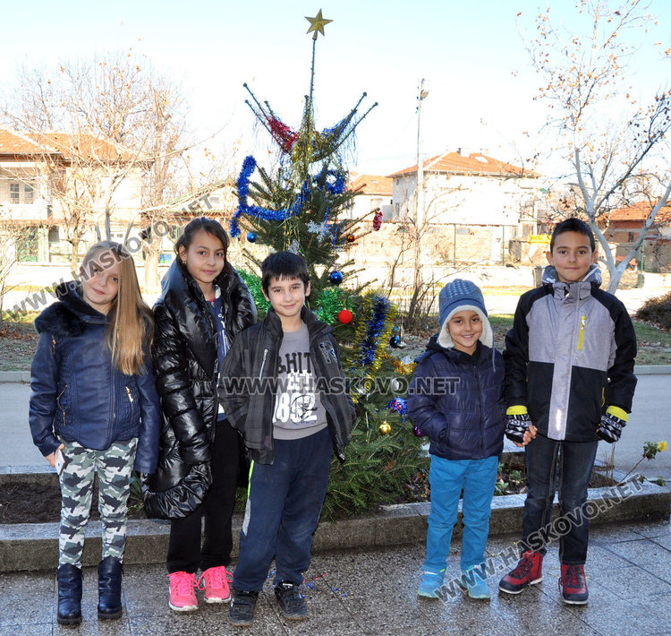 Прогониха шарката в „Болярово” със сладки питки на Варвара