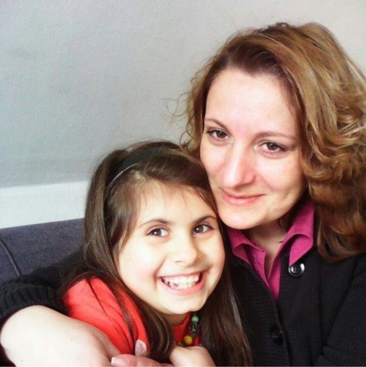 Днес е благотворителния концерт "Надежда за Жана", 35 годишната жена се бори за живота си