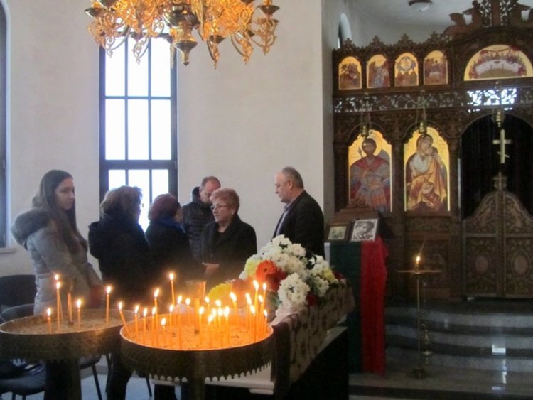 Смолян се сбогува с Никола Гигов, посланик на смолянската култура по света и у нас 