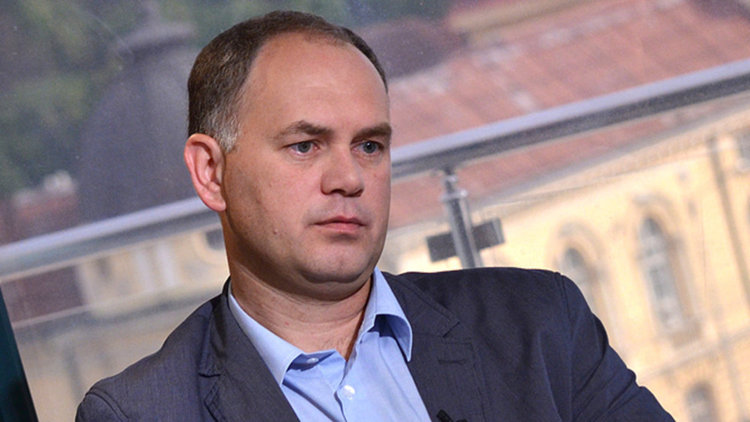 Кадиев ще сезира прокуратурата за схемата с джиповете 