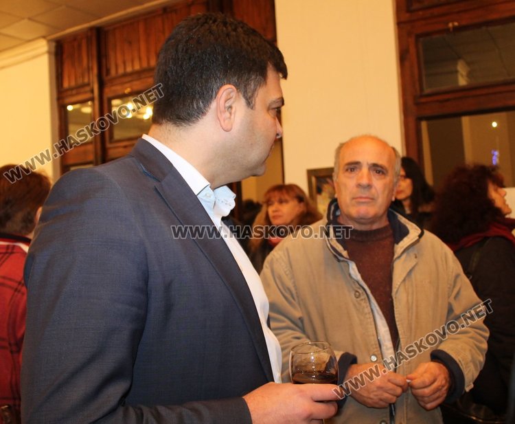 Изложбата уважи и кметът Иво Димов