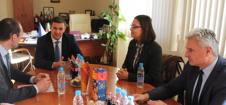 EVN: крадат ни през ден в Хасковско, 150 000 лева щети