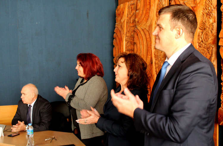 Рецитал и подаръци за празника на Симеоновград