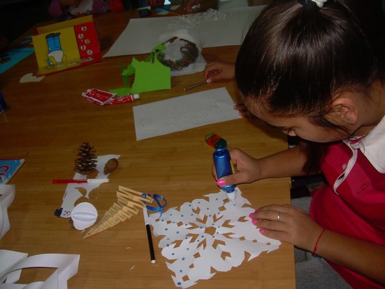 Коледното настроение вече се усеща и при децата в Центъра за настаняване 