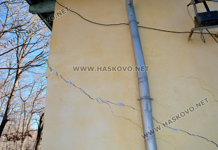 Връх Аида изтърбушен за златото, хижата се руши. Горубсо: Не сме ние