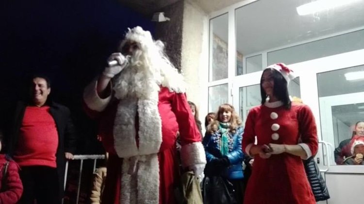 Елхата на "Славейков" грейна - нова, екологична и блестяща