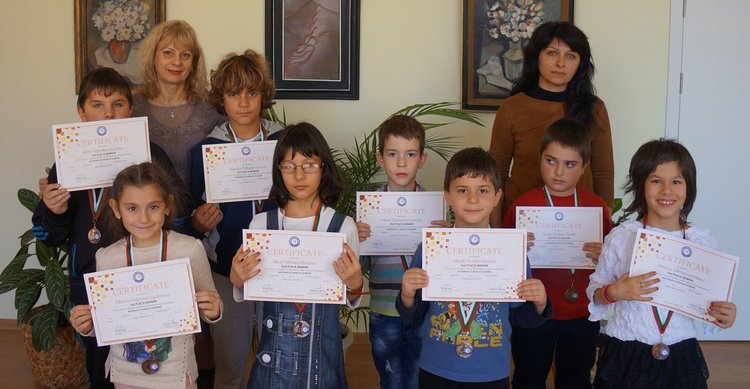 Отличените ученици в "Математика без граници" в ОУ "Алеко Константинов"