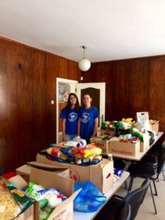 Доброволци от Езиковата гимназия сътвориха чудо преди Коледа и го нарекоха „Силата на доброто”