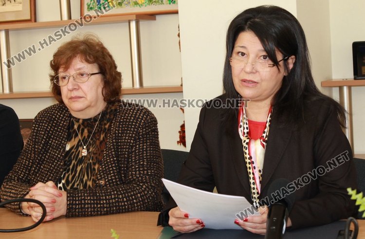 Ръководителят на проекта Татяна Ванчева и директорът на дирекция "Европейски програми" Диана Дончева