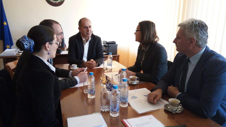 Илия Илиев обсъди с шефове на ЕВН промените на енергийния пазар