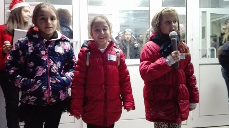 Елхата на "Славейков" грейна - нова, екологична и блестяща