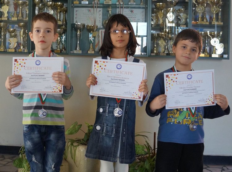 Сребърните медалисти от "Математика без граници"