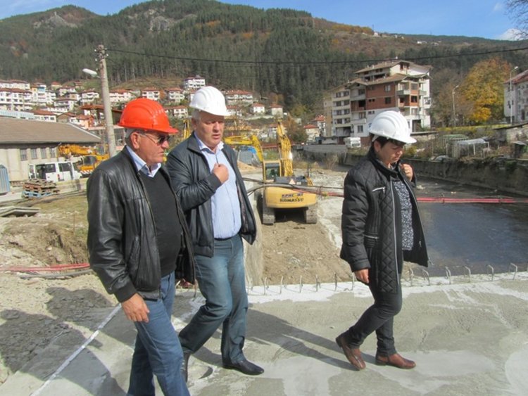 Община Смолян получи 2.5 млн.лв. за рехабилитация на пътища и улици