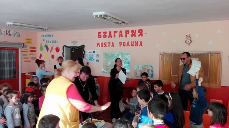 Медали и грамоти за най-мъничките волейболисти на Кърджали