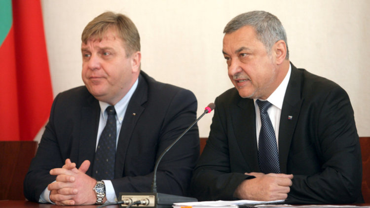 Патриотите: Със санирането купуват цигански гласове