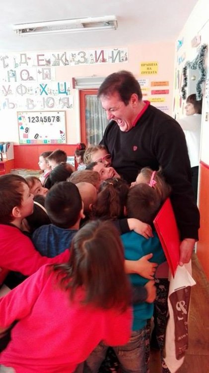 Медали и грамоти за най-мъничките волейболисти на Кърджали