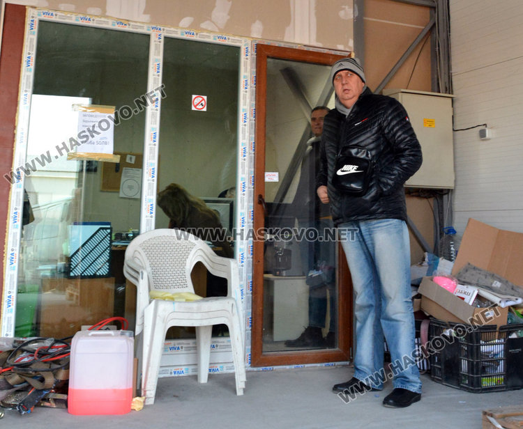 Проверяващите