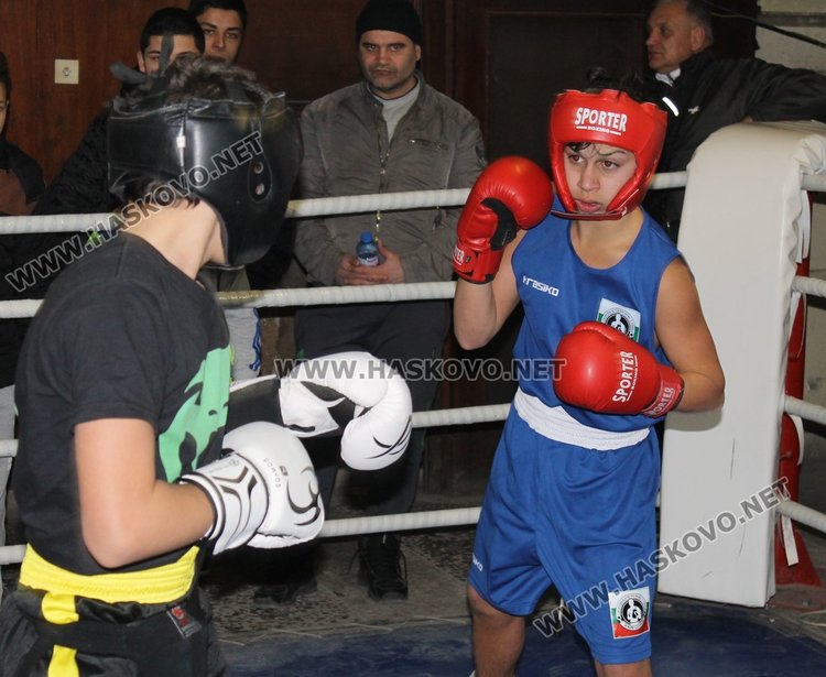 Коледен турнир по бокс организираха в Димитровград