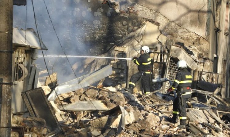 Скъсана връзка между две цистерни довела до ада в Хитрино