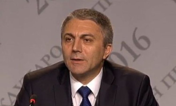 Мустафа Карадайъ е в Хитрино, за да помага на пострадалите  