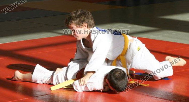 Хасковските джудисти станаха отборни шампиони на Коледен турнир