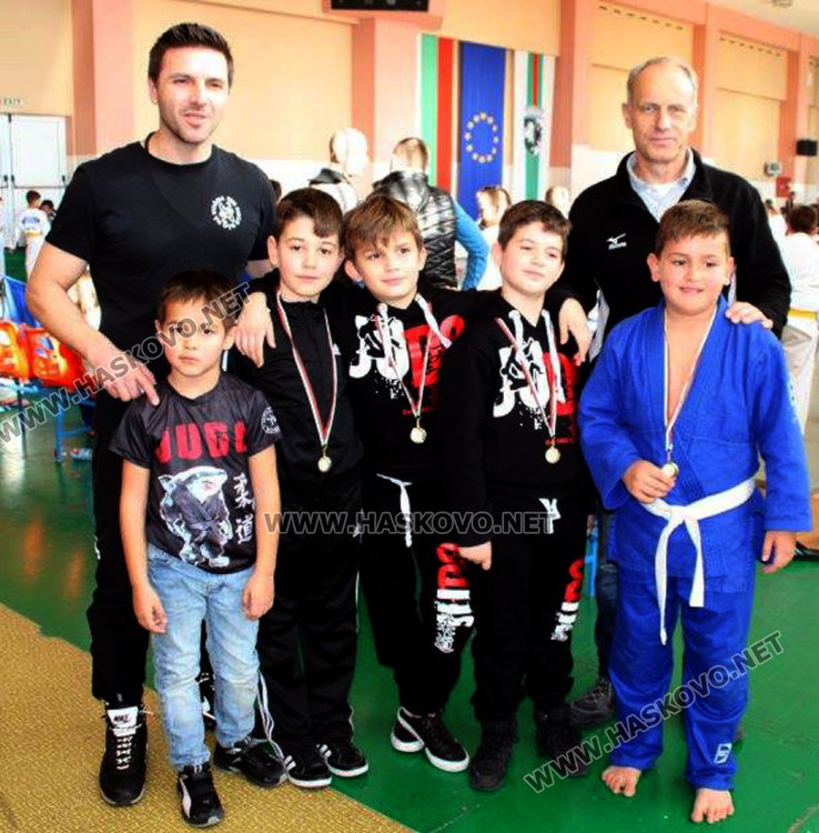 Хасковските джудисти станаха отборни шампиони на Коледен турнир