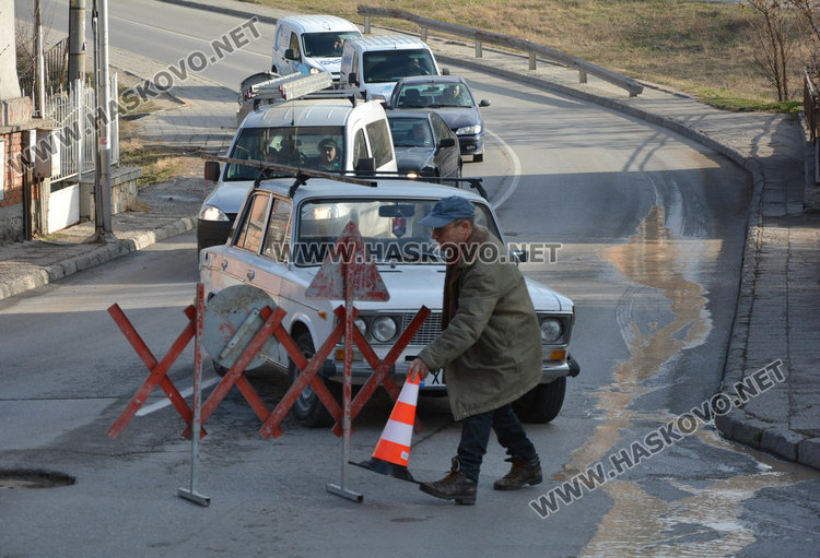 ВиК авария затвори улица “Дунав”