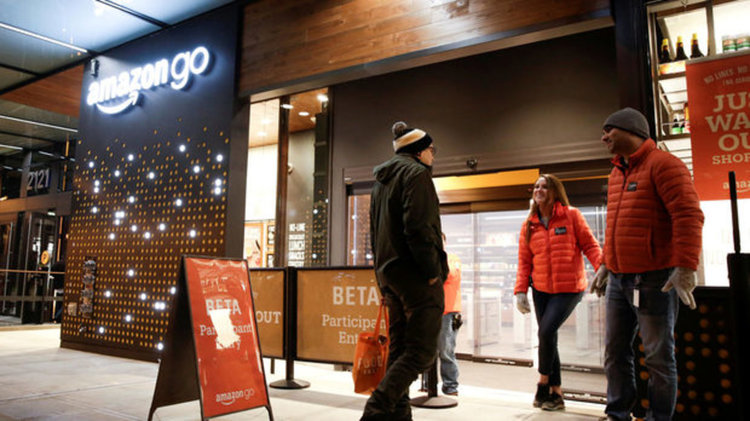 В "търговския обект на бъдещето" няма продавачи, няма касиери, няма каси, а за безналичните разплащания дори няма да имате нужда от "физическа" кредитна карта.