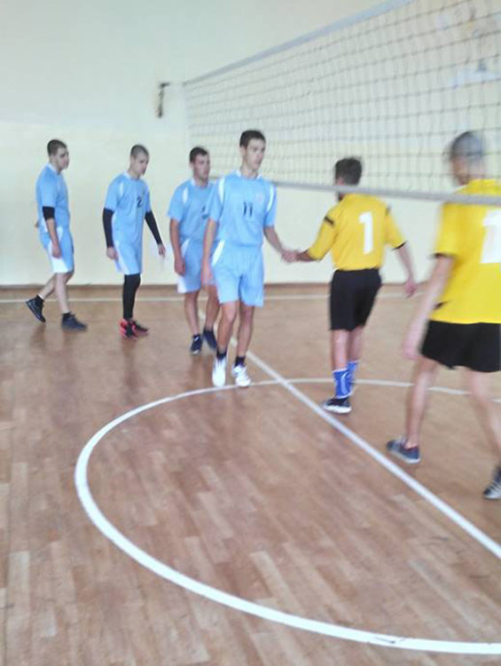 Спортистите от „Отец Паисий” посрещнаха връстници от Нова Загора