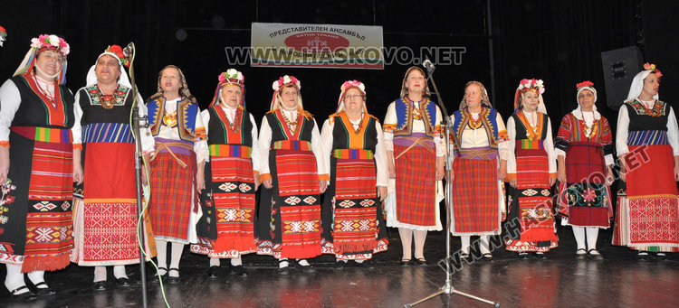 „Китна Тракия“ изнесе отложения заради траура Коледен концерт в театъра