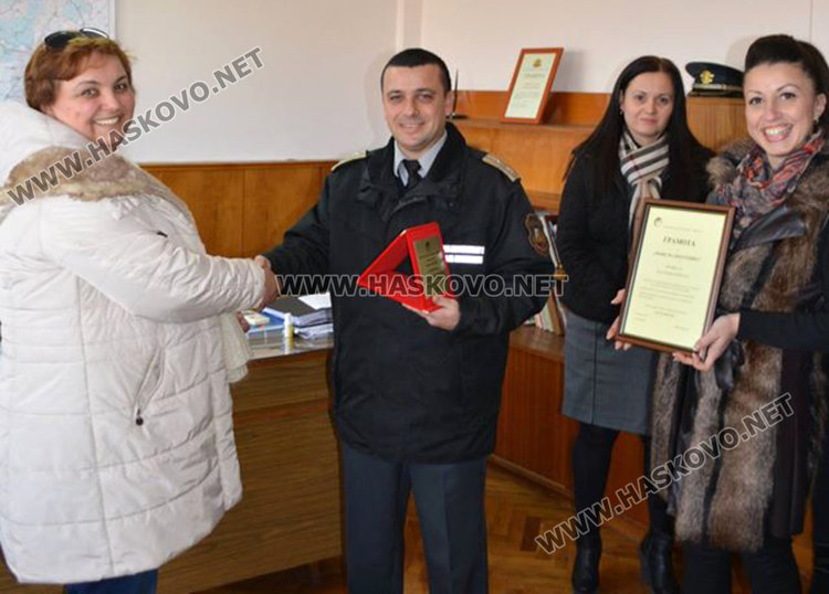 Пожарникарите и полицаите в Харманли с награда “ Мъже на годината“