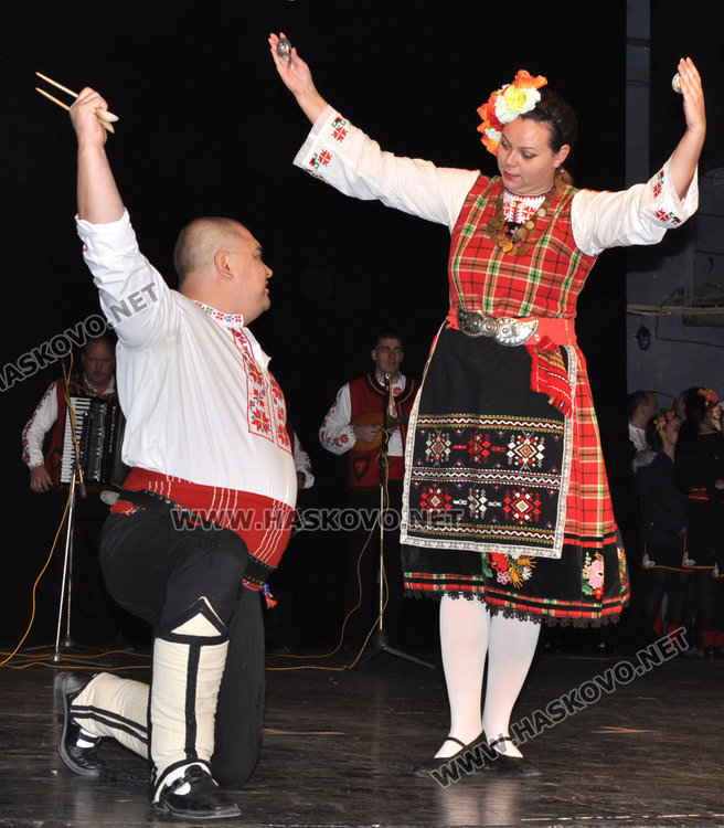 „Китна Тракия“ изнесе отложения заради траура Коледен концерт в театъра