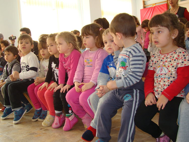 График за дежурните детски градини по Коледните и новогодишни празници разпространиха днес от Община Димитровград