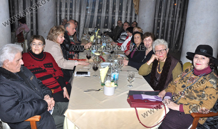 Бивш и настоящ кмет почитат Петър Марев, подписка за обявяването му за почетен гражданин