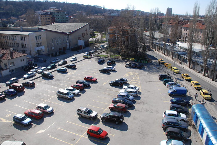 Общината ще тества иновативна система за паркиране