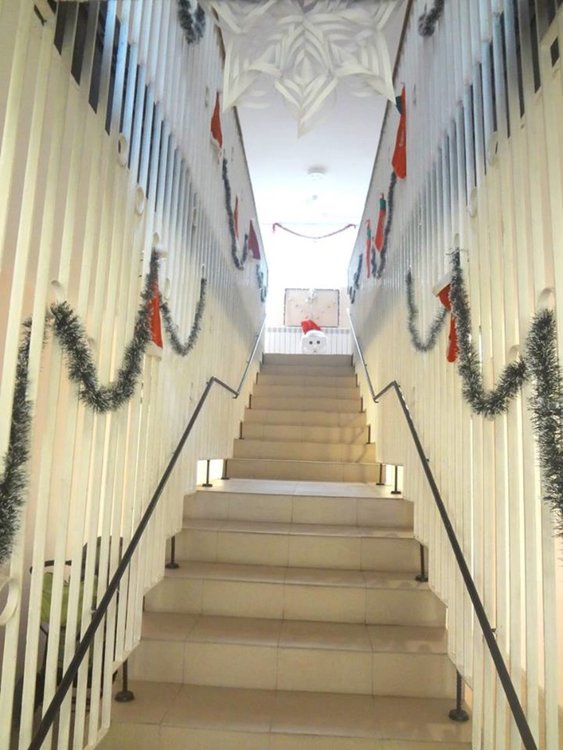 Част от Коледната украса в градина "Слънце"