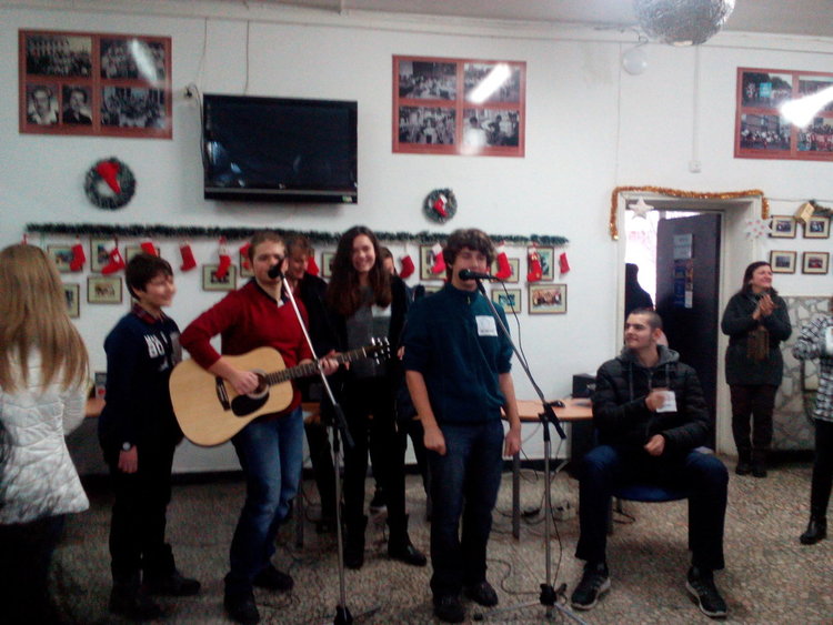 Средно училище „Отец Паисий“ празнува