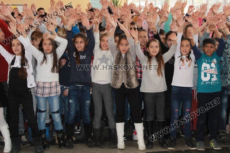 Дигитална класна стая отваря врати в ОУ "П.Славейков"