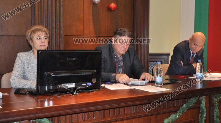 Съветниците приеха правила за работата на приюта за кучета, две решения отиват на прокурор