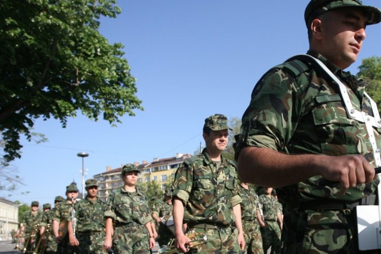 Окончателно определиха пределната възраст за военните