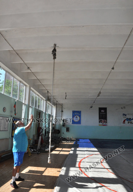 При валеж капе върху тепиха в сградата на ст."Младост"