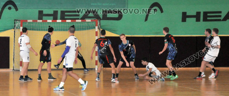Хандбалистите на Хасково започнаха с победа за Купата на България