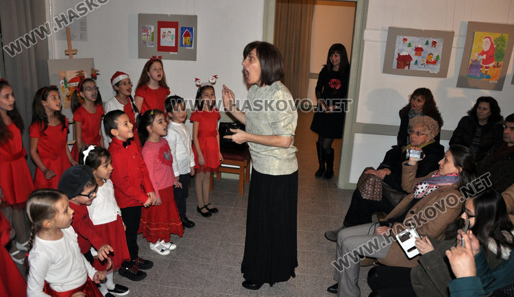 „Дядо Мраз“ с рап елемент даде началото на национален фестивал